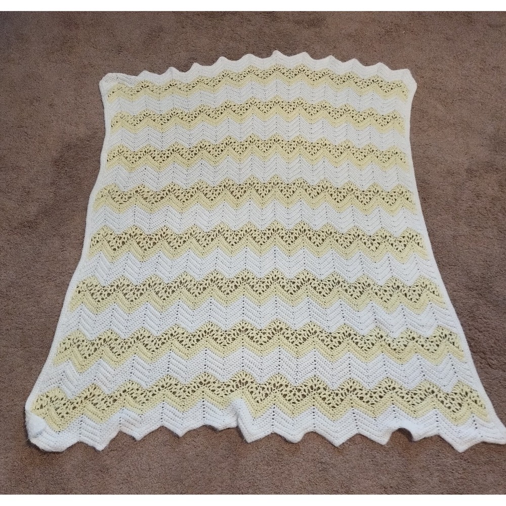 Hand Crochet Baby Afghan White/Yellow 44" Long x 39" Wide